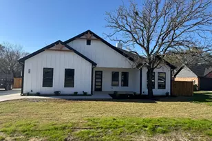 1106 E Sixth St, Springtown, TX 76082 - Photo 1