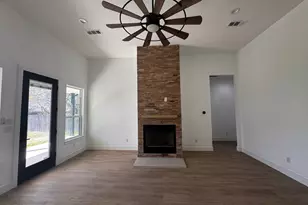 1106 E Sixth St, Springtown, TX 76082 - Photo 13