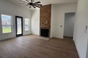 1106 E Sixth St, Springtown, TX 76082 - Photo 11