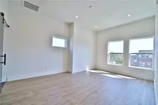 1322 Lipscomb St, Fort Worth, TX 76104 - Photo 9