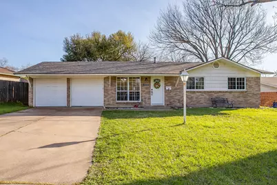 540 Mound Street, Burleson, TX 76028 - Photo 1