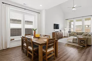 4704 Aubrey Pkwy, Aubrey, TX 76227 - Photo 11