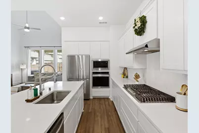 4704 Aubrey Parkway, Aubrey, TX 76227 - Photo 7