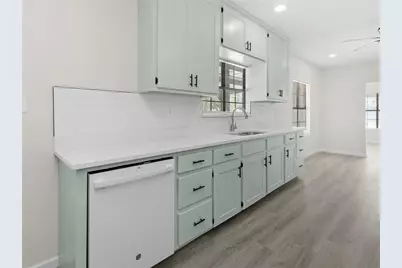 723 E Nowlin Street, Mexia, TX 76667 - Photo 13