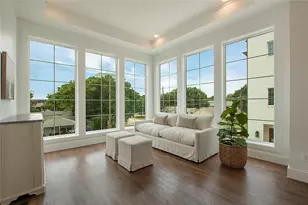 1029 Mobile St, Dallas, TX 75208 - Photo 9