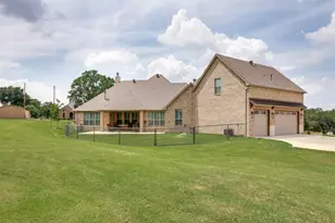 104 Lazy Crk Xing, Weatherford, TX 76087 - Photo 23