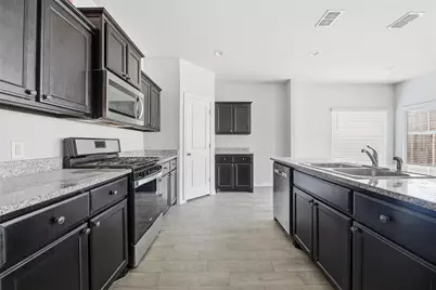 8520 Trickham Bend, Fort Worth, TX 76131 - Photo 9