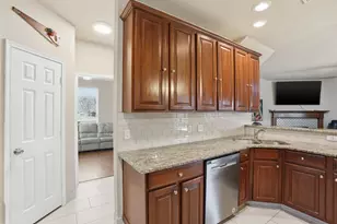 6217 Apache Dr, The Colony, TX 75056 - Photo 9