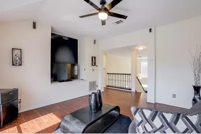 706 Gentry Drive, Arlington, TX 76018 - Photo 7