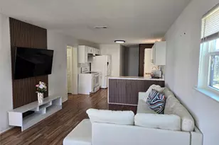 108 W Acheson St, Denison, TX 75021 - Photo 3