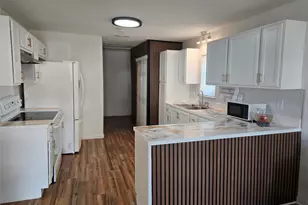 108 W Acheson St, Denison, TX 75021 - Photo 5