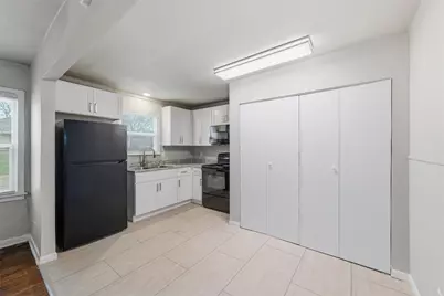 108 Poplar Street, Waxahachie, TX 75165 - Photo 11