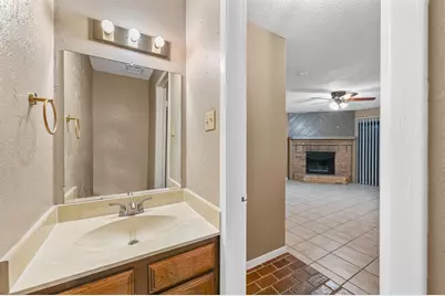 14800 Enterprise Drive #22D, Farmers Branch, TX 75234 - Photo 13