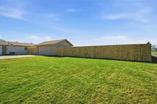 299 E College St, Gunter, TX 75058 - Photo 33