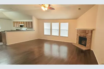 8470 Goldfinch Way, Dallas, TX 75249 - Photo 3