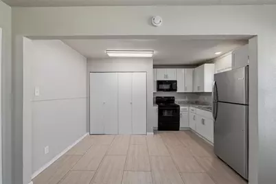 110 Poplar Street, Waxahachie, TX 75165 - Photo 9