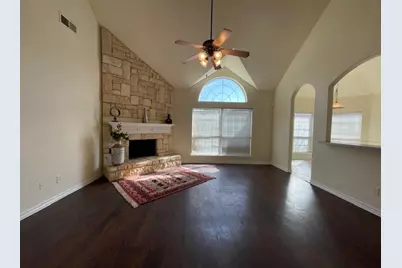 11712 Pheasant Creek Drive, Fort Worth, TX 76244 - Photo 9