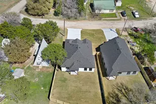 1531 Corona Dr, Granbury, TX 76048 - Photo 37