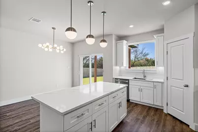 1531 Corona Drive, Granbury, TX 76048 - Photo 9