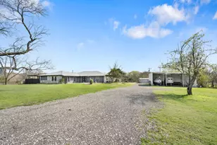 1012 County Rd 701A, Cleburne, TX 76031 - Photo 3