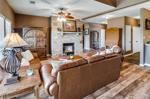 1102 Eagle Point Circle, Possum Kingdom Lake, TX 76449 - Photo 7