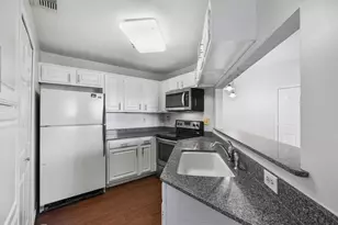 1001 Liberty St, Dallas, TX 75204 - Photo 7