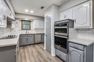 322 Cardinal Creek Dr, Duncanville, TX 75137 - Photo 9