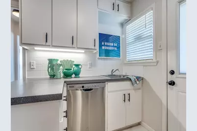 404 N Montreal Avenue, Dallas, TX 75208 - Photo 15