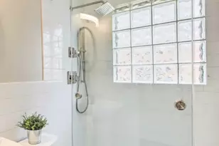 404 N Montreal Ave, Dallas, TX 75208 - Photo 15