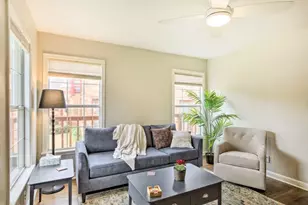 404 N Montreal Ave, Dallas, TX 75208 - Photo 5