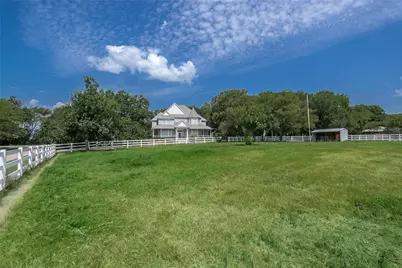 2600 Rosebud Lane, Richland Hills, TX 76118 - Photo 5