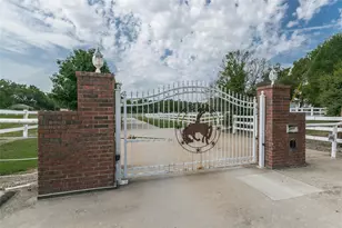 2600 Rosebud Ln, Richland Hills, TX 76118 - Photo 7