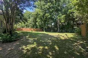 5818 Townshire Rd, Garland, TX 75044 - Photo 33