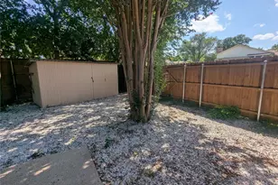 5818 Townshire Rd, Garland, TX 75044 - Photo 27