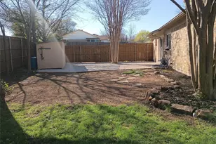 5818 Townshire Rd, Garland, TX 75044 - Photo 17