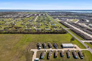 121 Twin Vw Ln, Princeton, TX 75407 - Photo 17