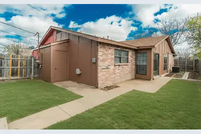 1437 Brook Meadow Circle, Lancaster, TX 75134 - Photo 19