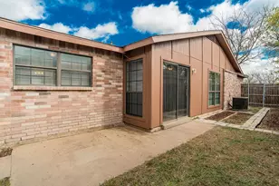 1437 Brook Meadow Cir, Lancaster, TX 75134 - Photo 21