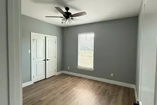 1920 Brown St, Balch Springs, TX 75180 - Photo 7