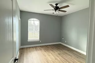 1920 Brown St, Balch Springs, TX 75180 - Photo 9