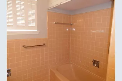 10643 Lakemere Drive, Dallas, TX 75238 - Photo 15