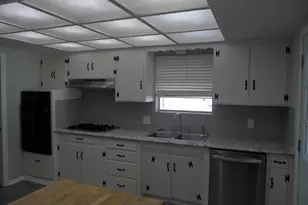 10643 Lakemere Dr, Dallas, TX 75238 - Photo 7