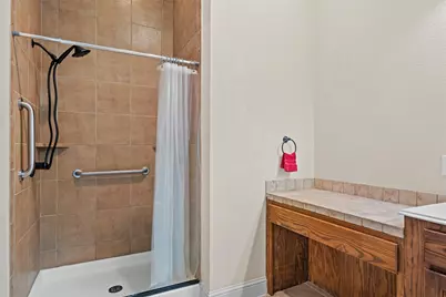 4900 Ridglea Hills Court, Fort Worth, TX 76116 - Photo 13