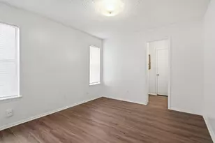 319 Ware Dr, Grand Prairie, TX 75051 - Photo 19