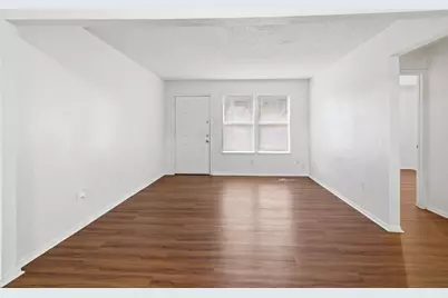 319 Ware Drive, Grand Prairie, TX 75051 - Photo 7