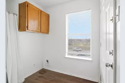 319 Ware Drive, Grand Prairie, TX 75051 - Photo 15