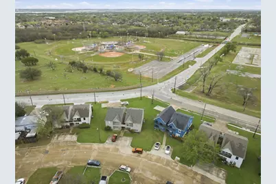 319 Ware Drive, Grand Prairie, TX 75051 - Photo 35