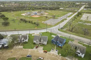 319 Ware Dr, Grand Prairie, TX 75051 - Photo 35