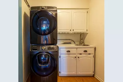 1007 Laguna Vista Court, Granbury, TX 76048 - Photo 29