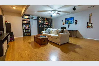 1007 Laguna Vista Court, Granbury, TX 76048 - Photo 23